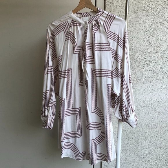 H&M Dress - Cream with Print - Size 4 - Picture 2 of 8